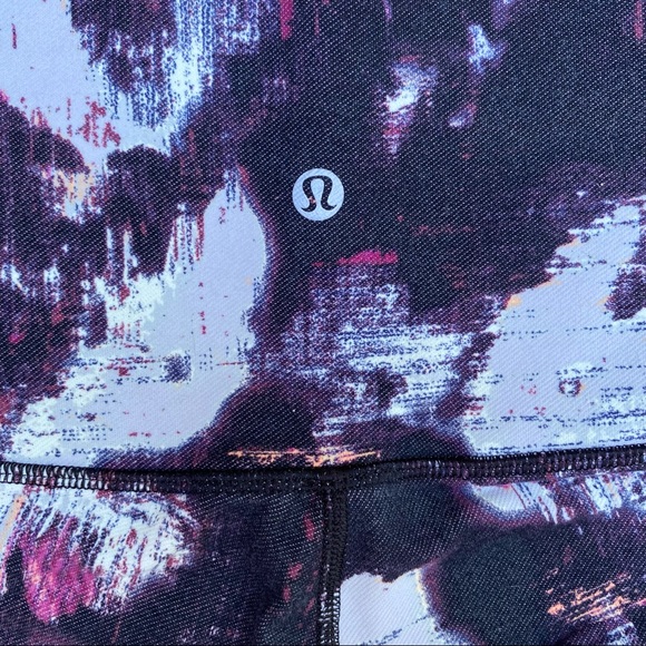 Lululemon Wunder Under Hi-rise pant, purple floral leggings size 6 *rare* - Picture 6 of 6